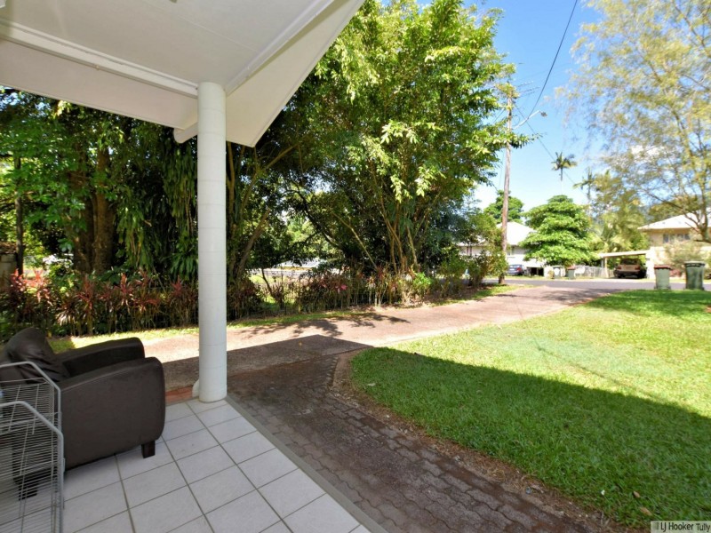 32 McQuillen Street, Tully QLD 4854