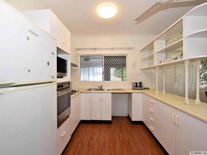 32 McQuillen Street, Tully QLD 4854