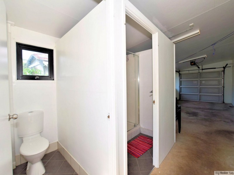 32 McQuillen Street, Tully QLD 4854