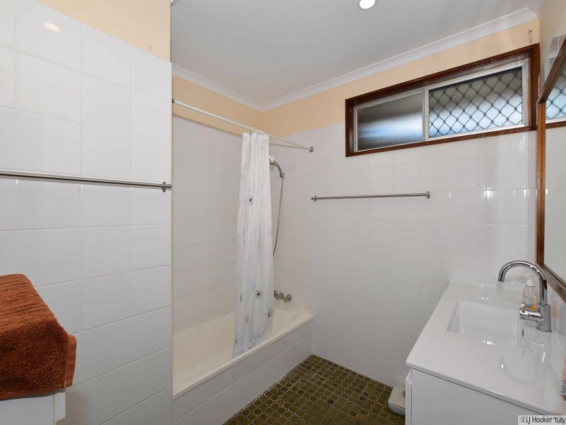 37 Jamieson Street, Cardwell QLD 4849