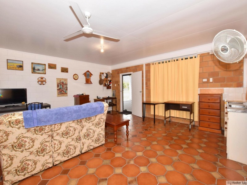 37 Jamieson Street, Cardwell QLD 4849