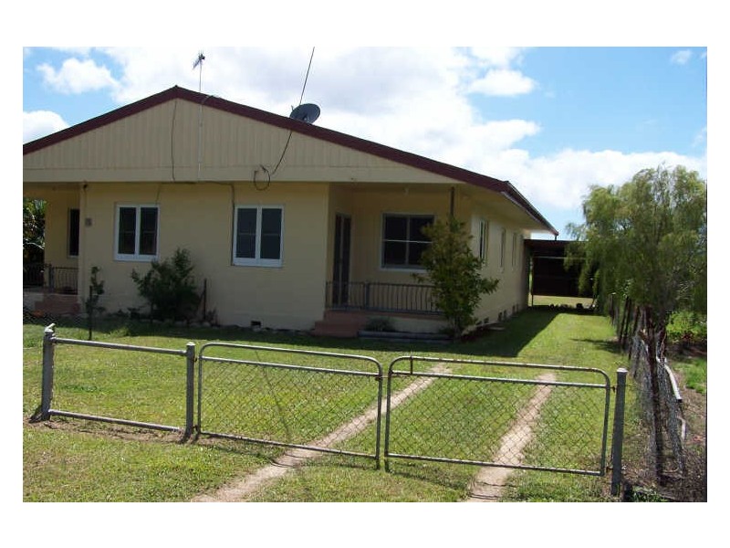 2/96 Old Tully Road, Tully QLD 4854