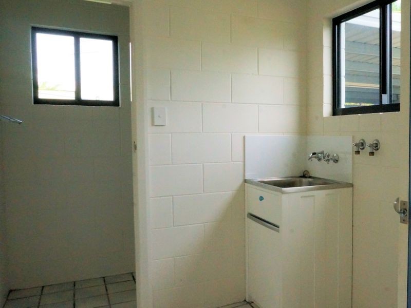 117 Taylor Street, Tully Heads QLD 4854