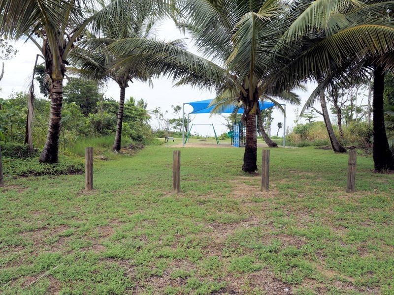 117 Taylor Street, Tully Heads QLD 4854