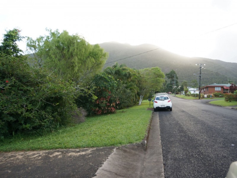 3 Clarke-Kennedy Street, Tully QLD 4854