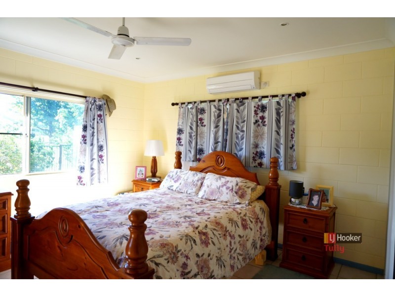 93 Vipiana Drive, Tully Heads QLD 4854