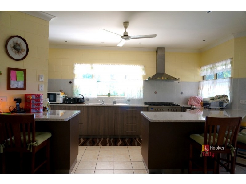 93 Vipiana Drive, Tully Heads QLD 4854