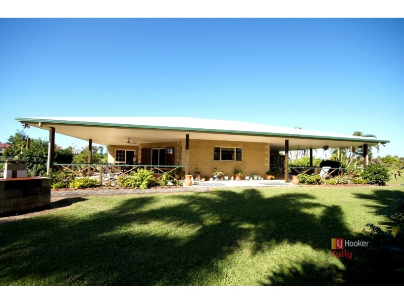 93 Vipiana Drive, Tully Heads QLD 4854