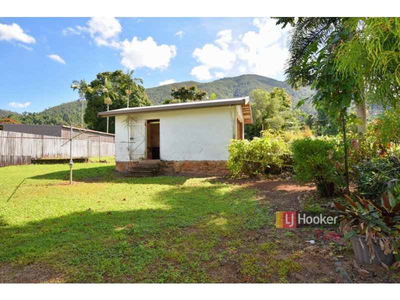 2 McQuillen Street, Tully QLD 4854