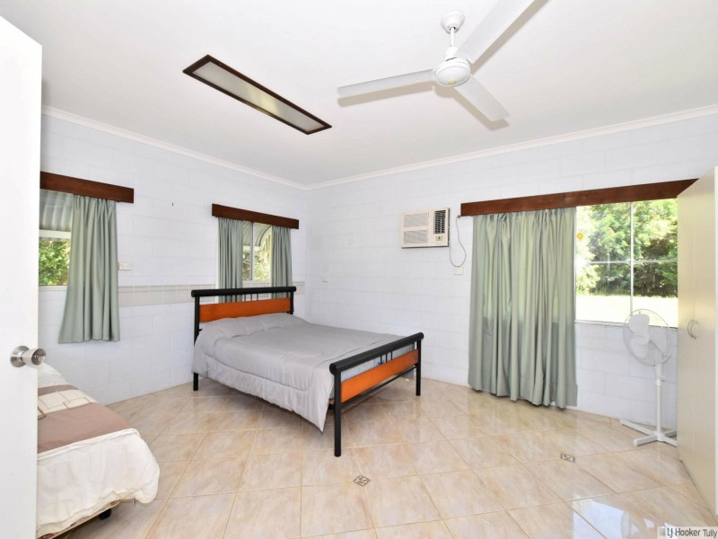 16 Casuarina Street, Tully Heads QLD 4854