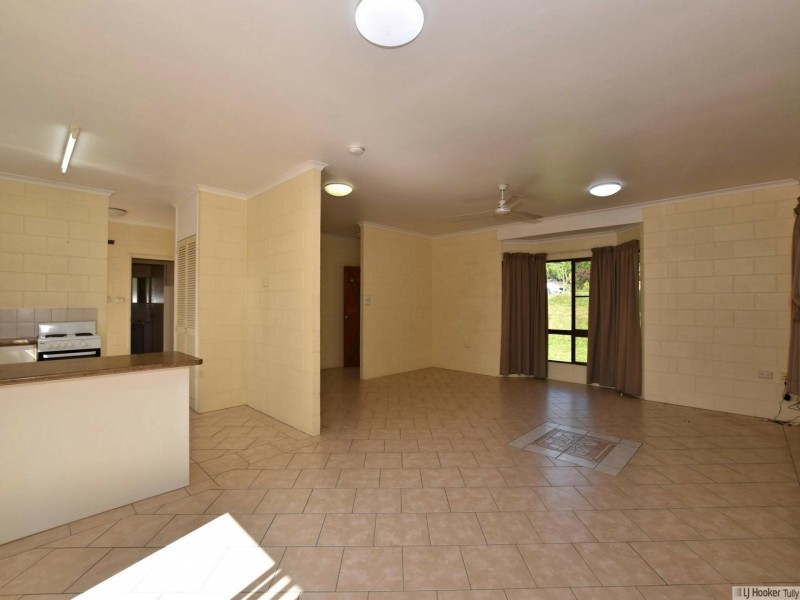 2 Hielscher Street, Tully QLD 4854