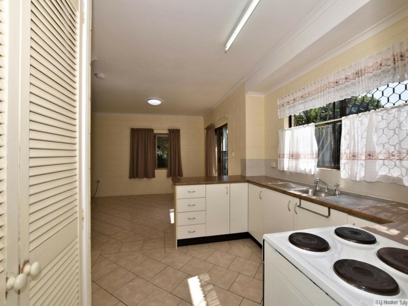 2 Hielscher Street, Tully QLD 4854