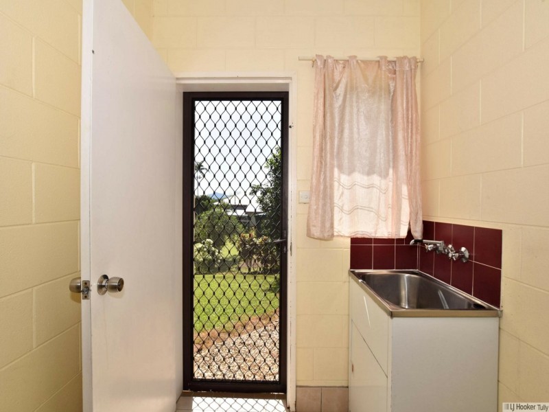 2 Hielscher Street, Tully QLD 4854