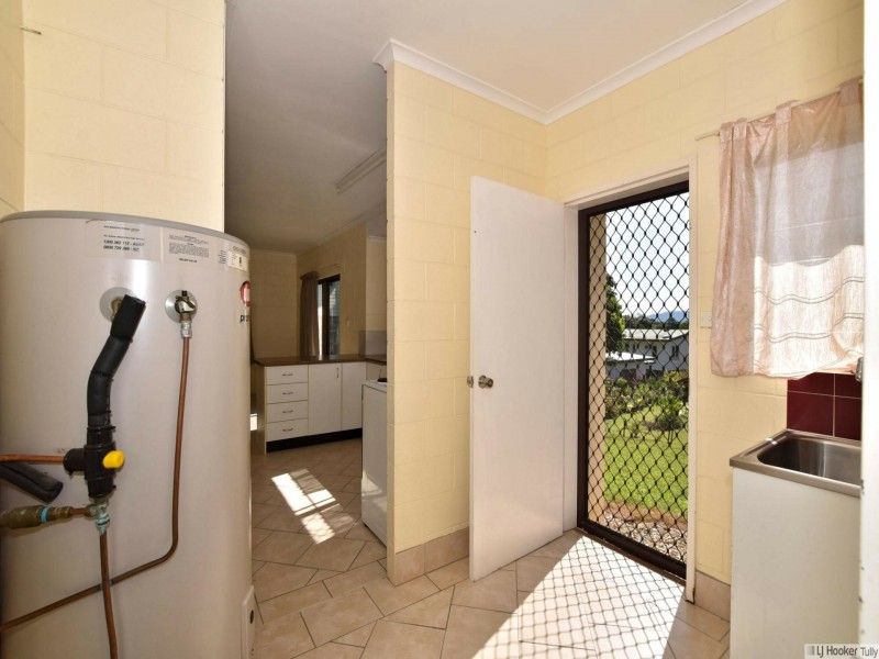 2 Hielscher Street, Tully QLD 4854