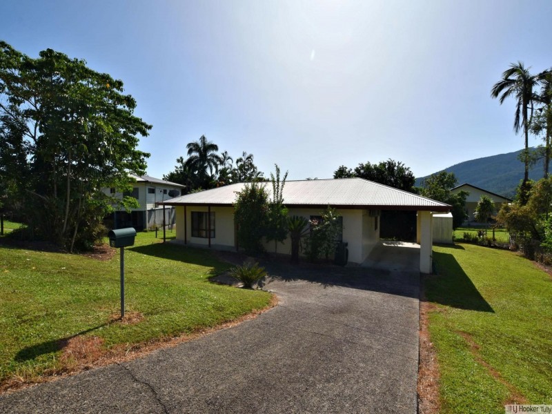 2 Hielscher Street, Tully QLD 4854