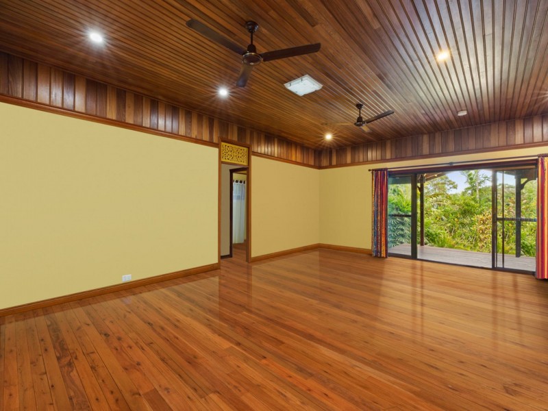 5 Seafarer Street, South Mission Beach QLD 4852