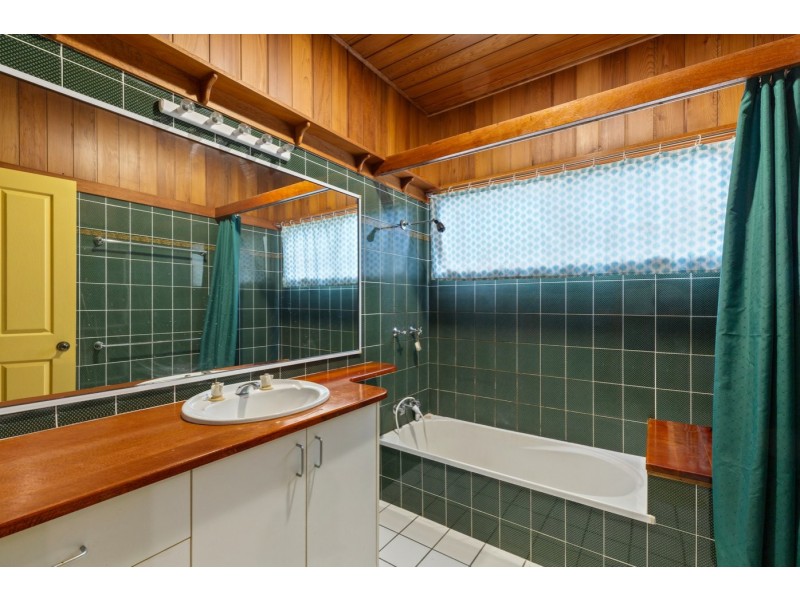 5 Seafarer Street, South Mission Beach QLD 4852