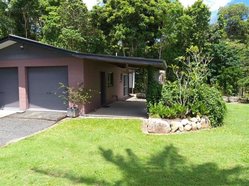 5 Seafarer Street, South Mission Beach QLD 4852