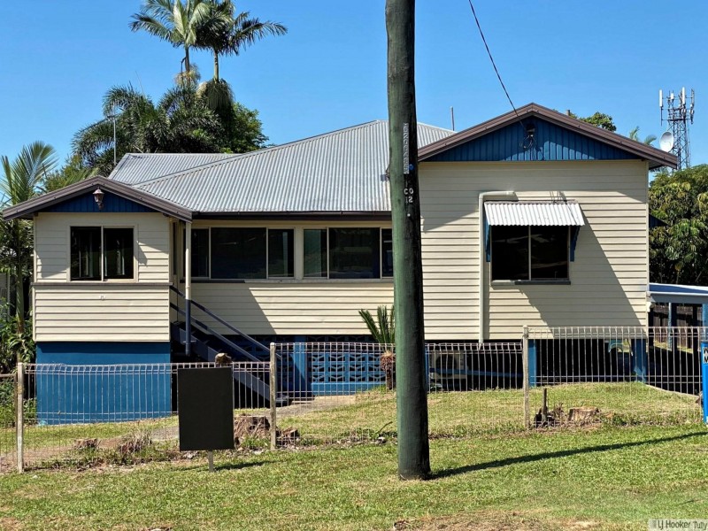 25 Cook Street, Tully QLD 4854
