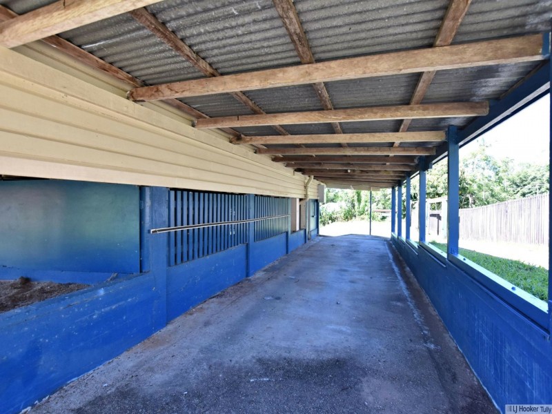 25 Cook Street, Tully QLD 4854