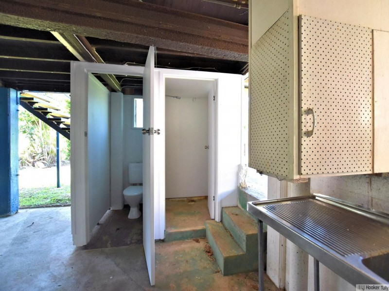 25 Cook Street, Tully QLD 4854