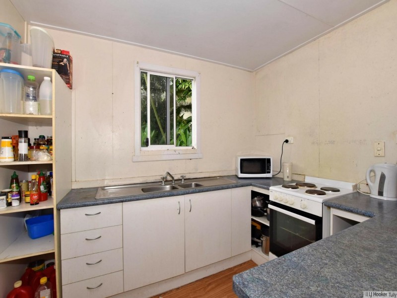 19 Watkins St, Tully QLD 4854