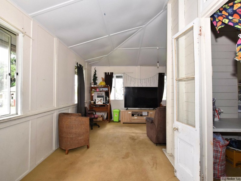 19 Watkins St, Tully QLD 4854