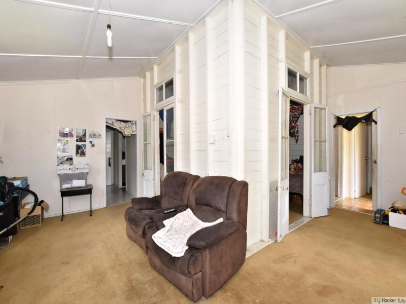 19 Watkins St, Tully QLD 4854