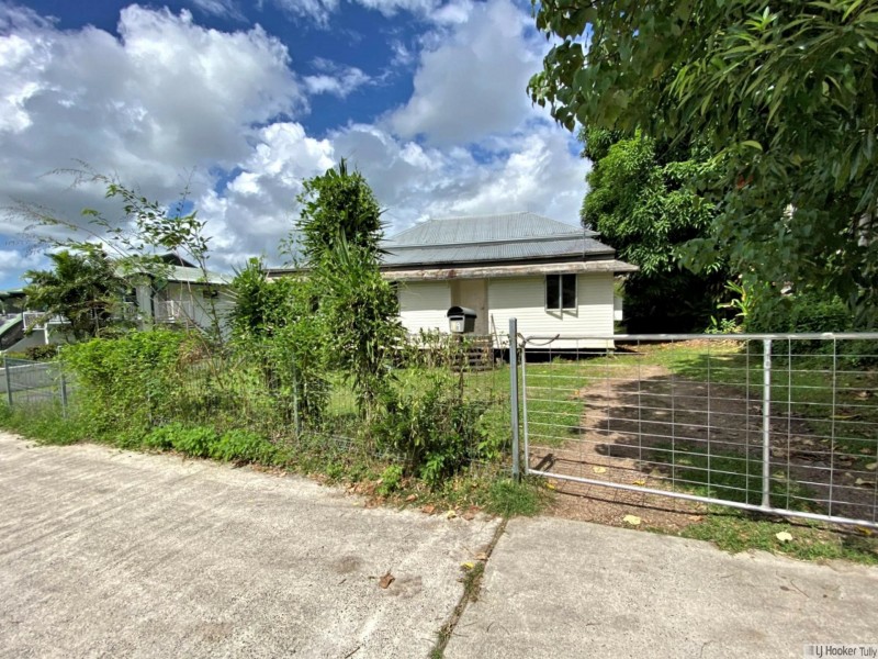 19 Watkins St, Tully QLD 4854