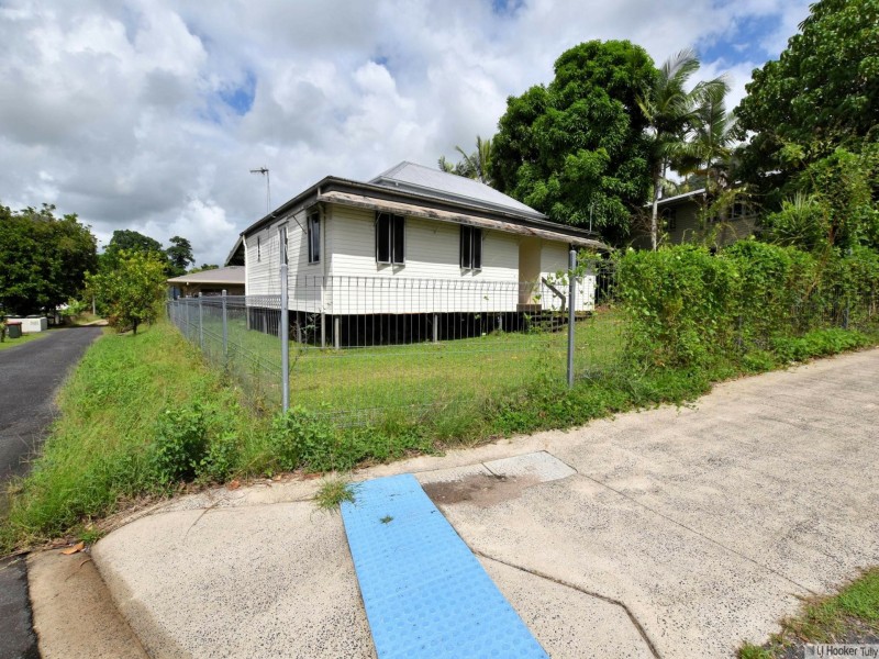 19 Watkins St, Tully QLD 4854
