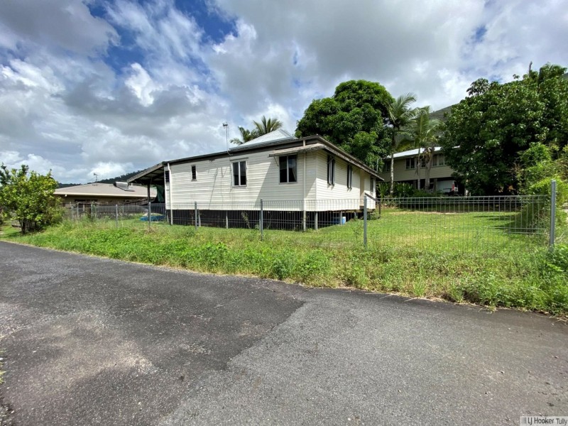 19 Watkins St, Tully QLD 4854