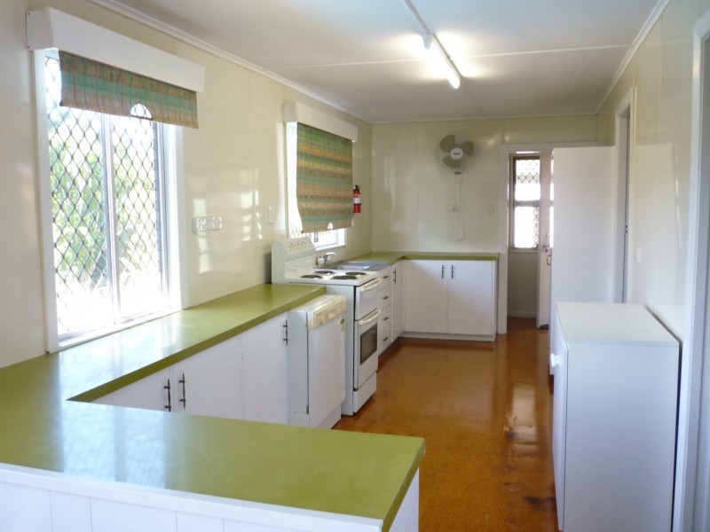 19 Henry Street, Tully QLD 4854