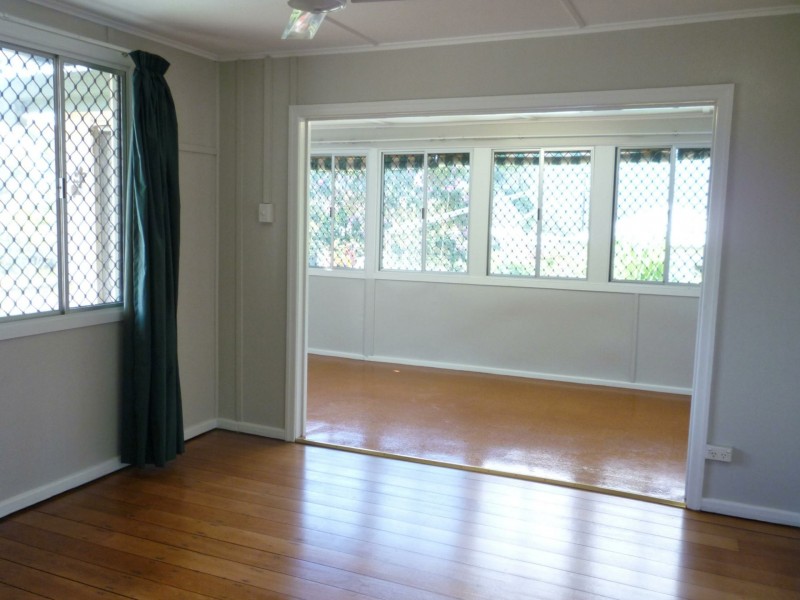 19 Henry Street, Tully QLD 4854