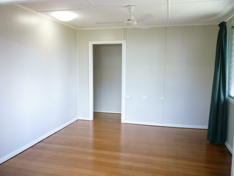19 Henry Street, Tully QLD 4854