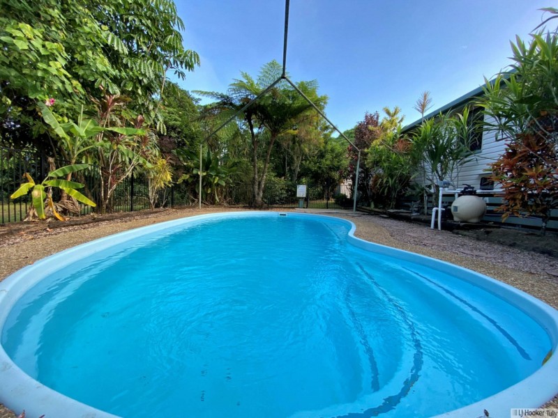 19 Henry Street, Tully QLD 4854
