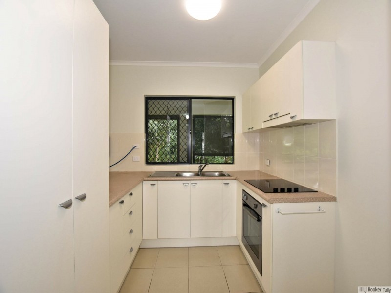 12 Parmeter Street, Tully QLD 4854