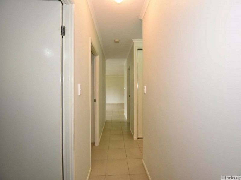 12 Parmeter Street, Tully QLD 4854