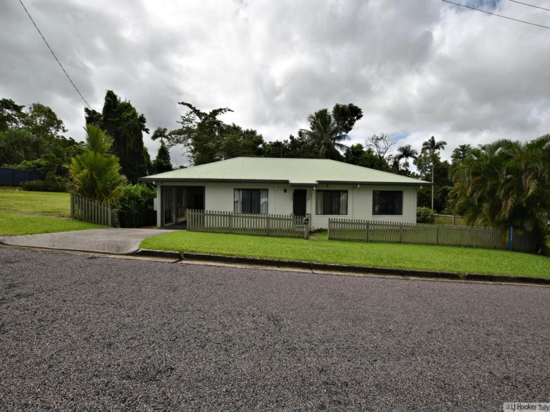 12 Parmeter Street, Tully QLD 4854
