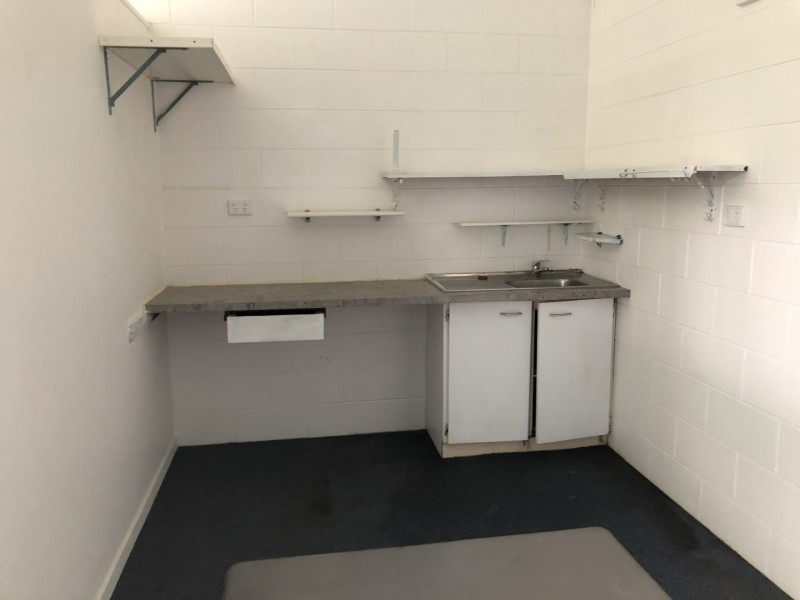 2/18 Butler Street, Tully QLD 4854