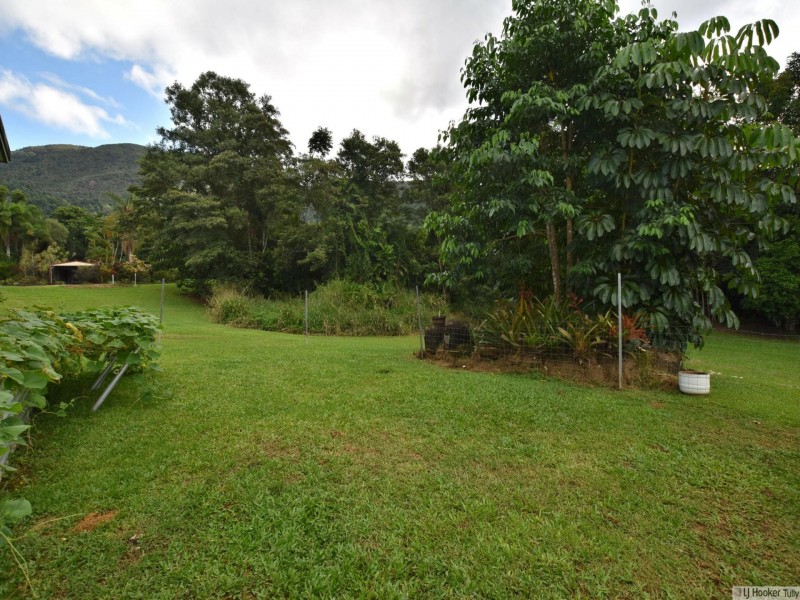 3 Venturato Close, Tully QLD 4854