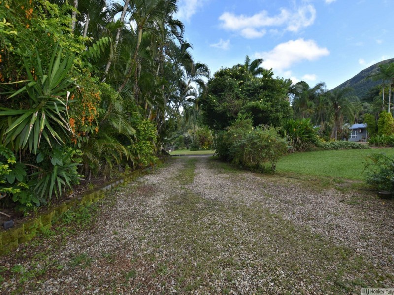 3 Venturato Close, Tully QLD 4854