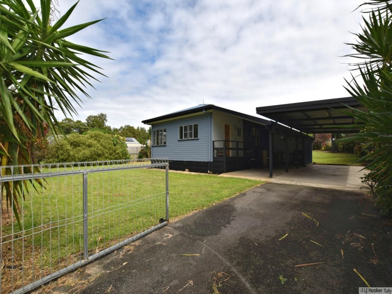 4 Billabong Lane, Tully Heads QLD 4854