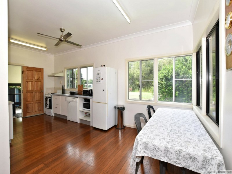 4 Billabong Lane, Tully Heads QLD 4854
