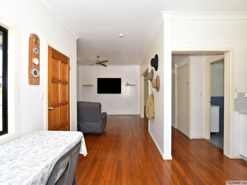 4 Billabong Lane, Tully Heads QLD 4854