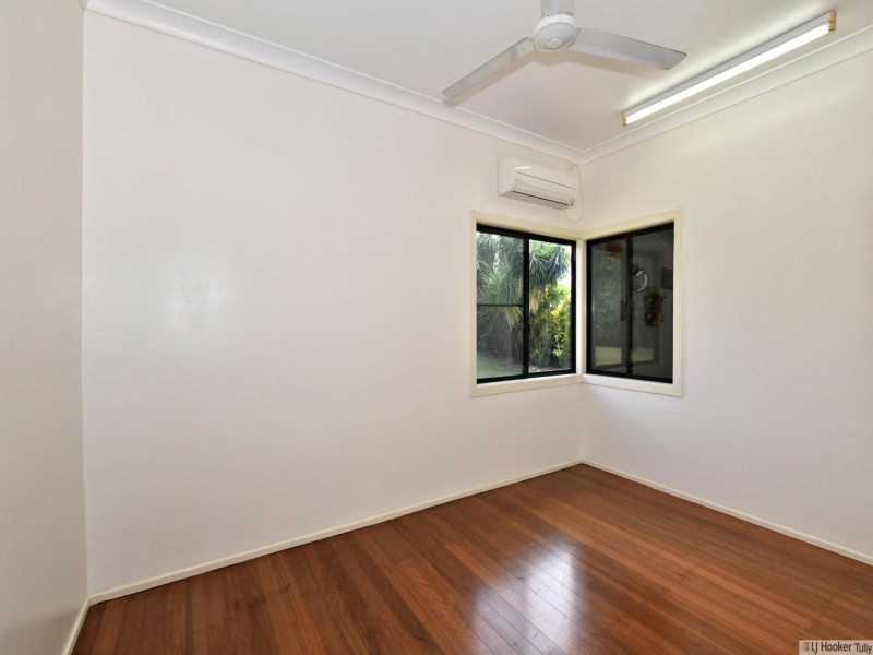 4 Billabong Lane, Tully Heads QLD 4854