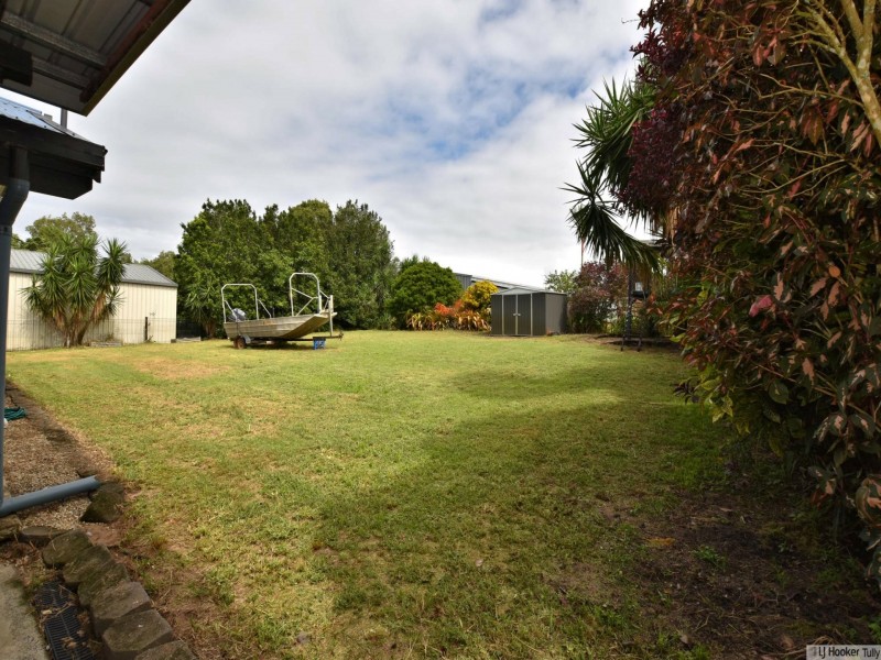 4 Billabong Lane, Tully Heads QLD 4854