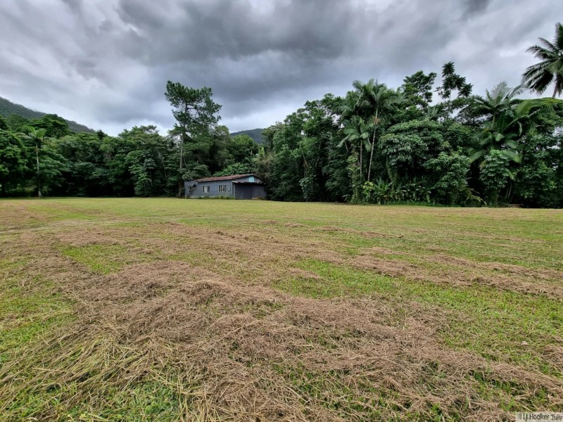 8 Millwood Street, Tully QLD 4854
