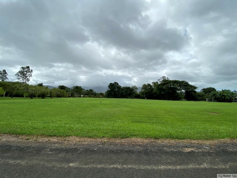 8 Dinan Close, Bulgun QLD 4854