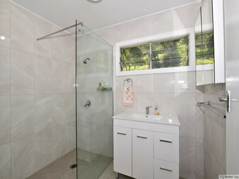 7 Ronlund Road, Murray Upper QLD 4854