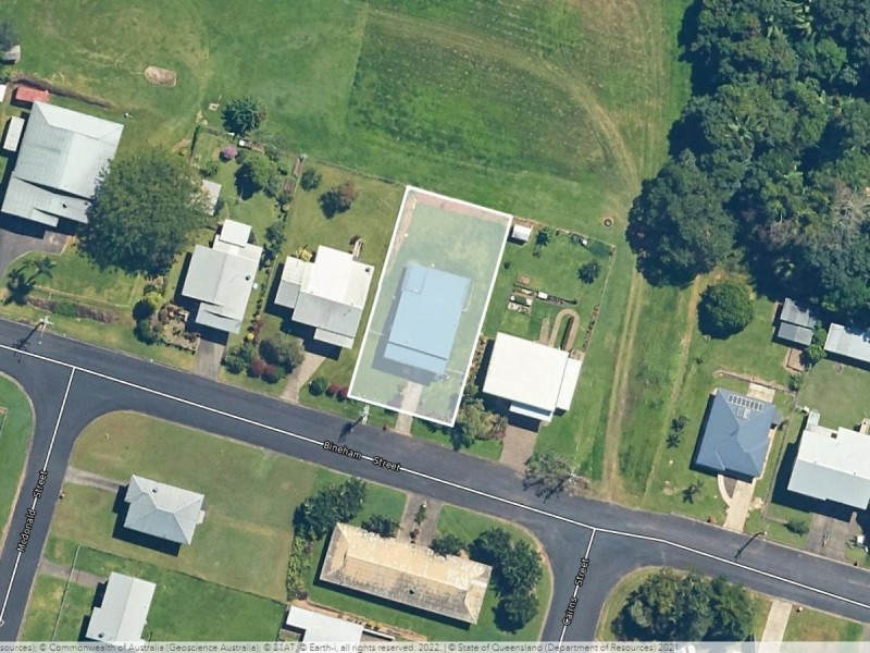 8 Bineham Street, Tully QLD 4854